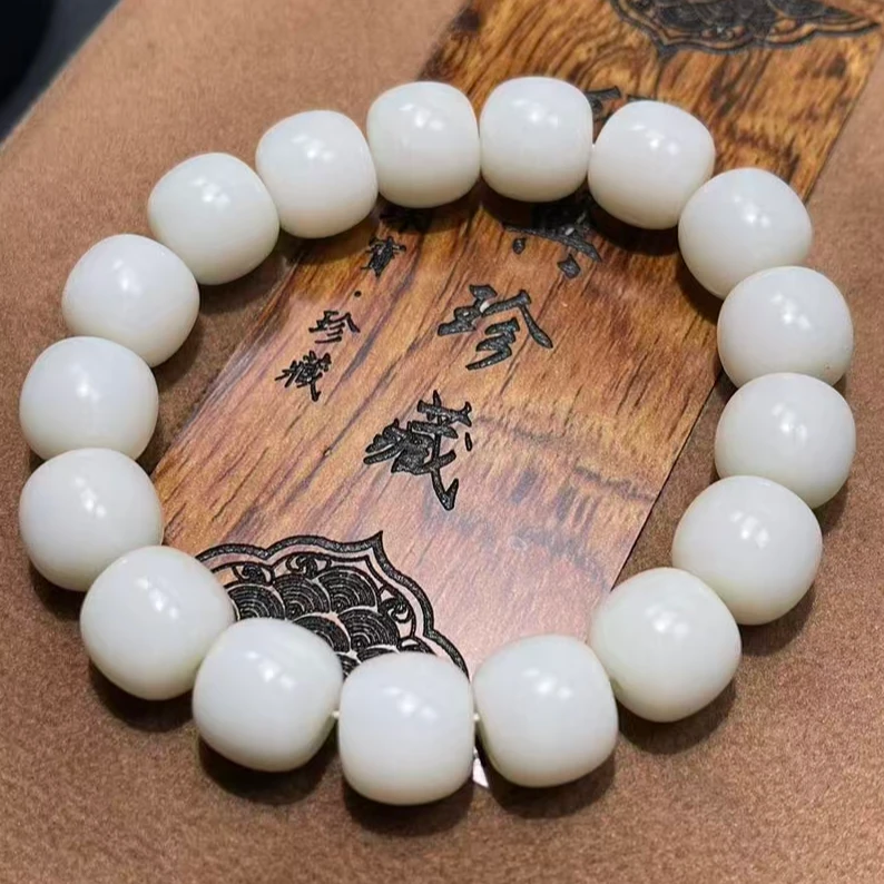 天然和田玉手串（多样性发其一）TG00074