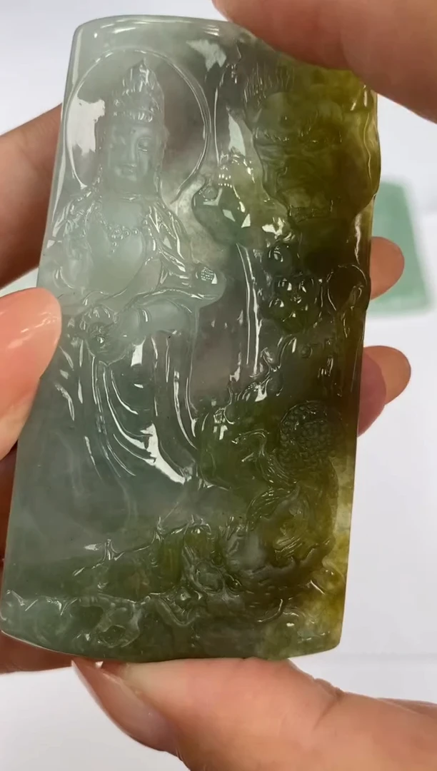 未镶嵌挂件翡翠寻****g305441 多人