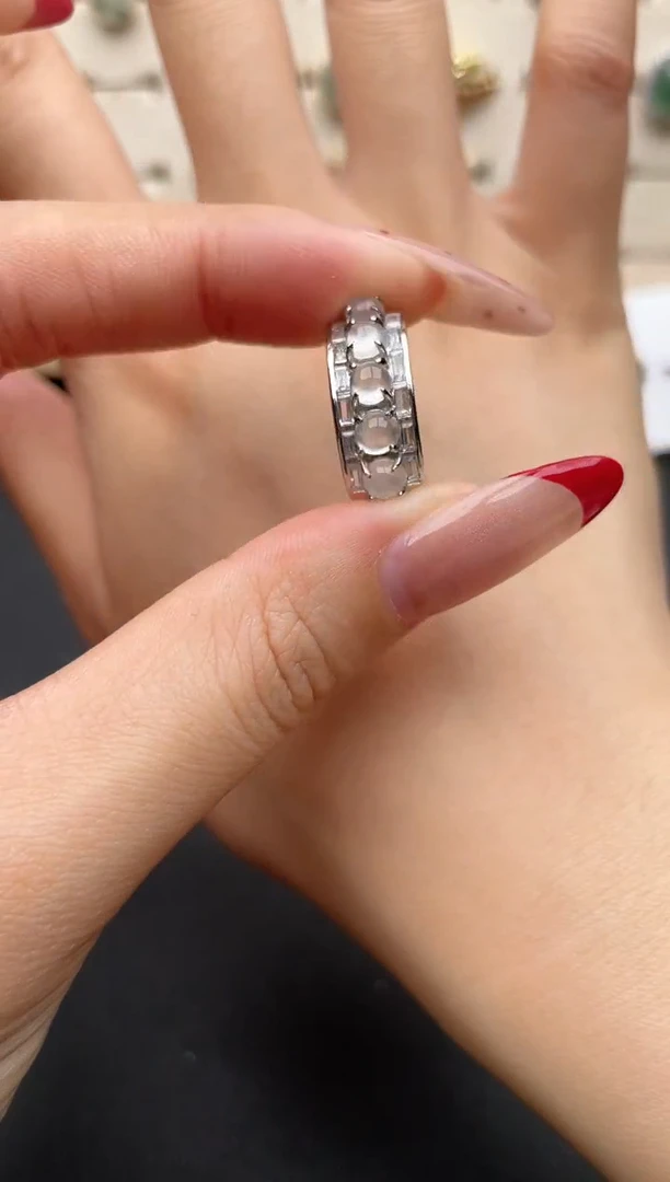 【闪购商品】翡翠戒指银S925镶嵌一物一证一礼盒