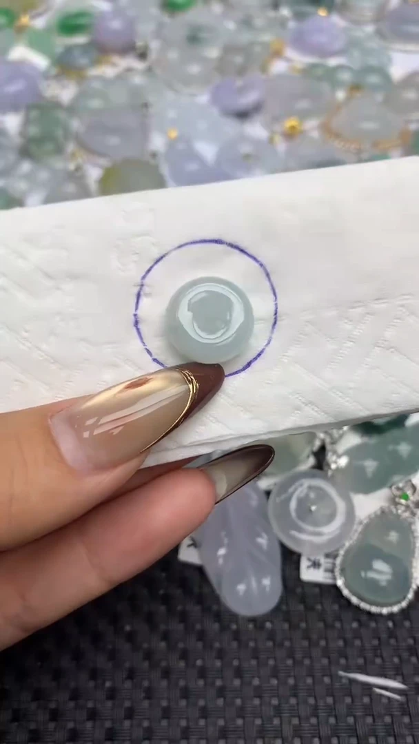 颈饰未镶嵌翡翠   天然翡翠A货  百元以上9米证书费自理