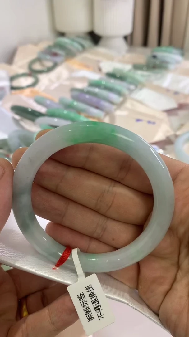 未镶嵌手镯翡翠圆条58