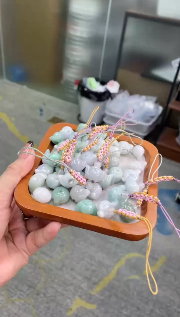 吊坠(不含链)未镶嵌翡翠把把壶  多样性发货发一件