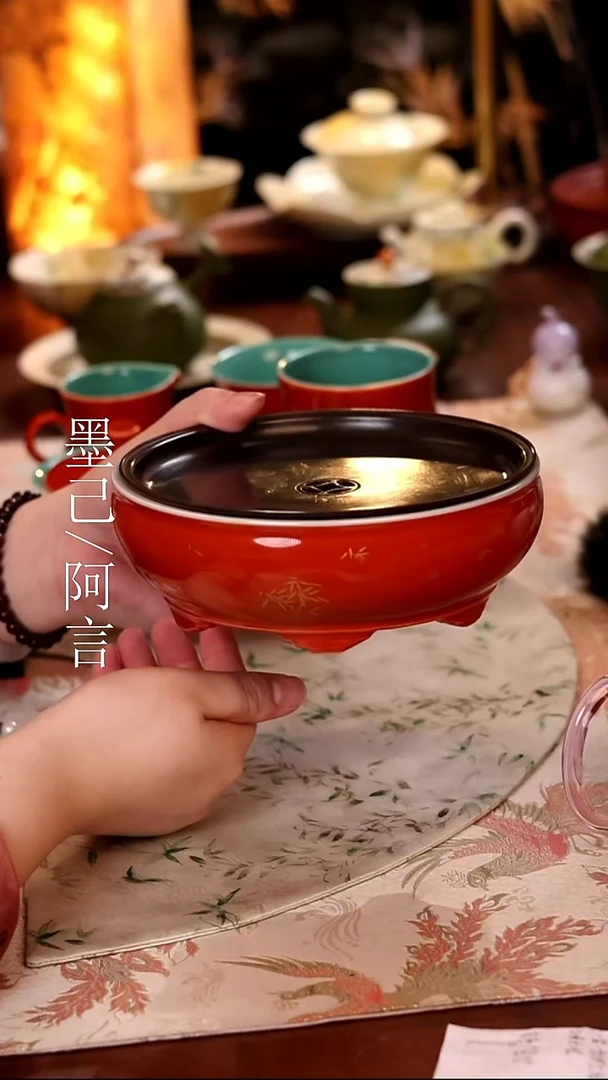 矾红锡盖六鼎壶承-四君子