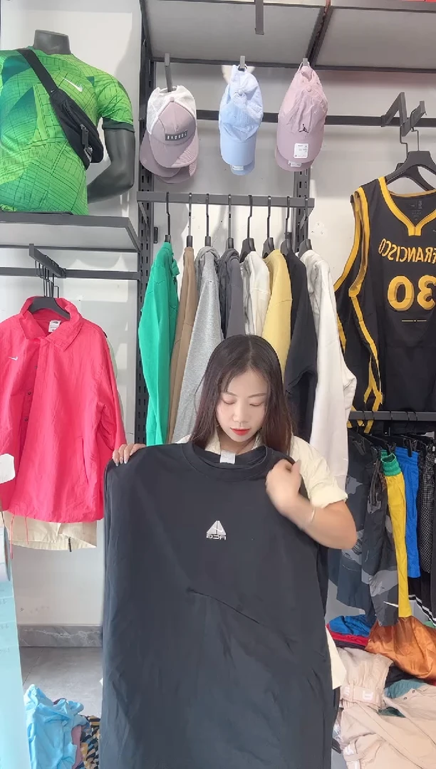 1144编码 瑕疵款直播间过款为准 尺码M