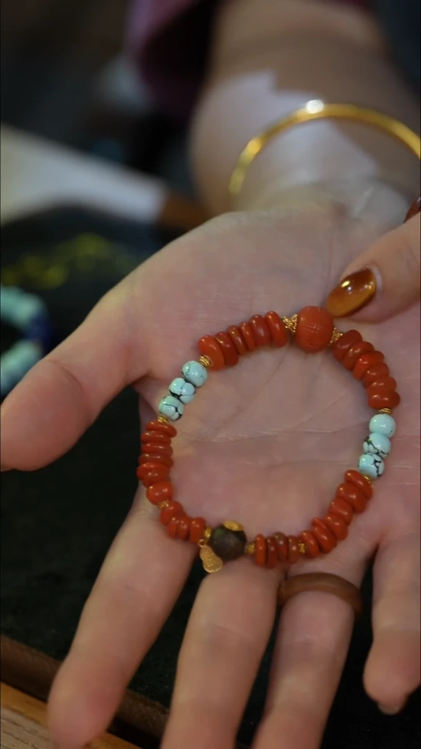 无非金属老皮的手串