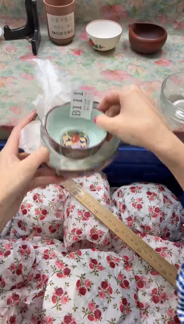 瓷片爱****酱       B111