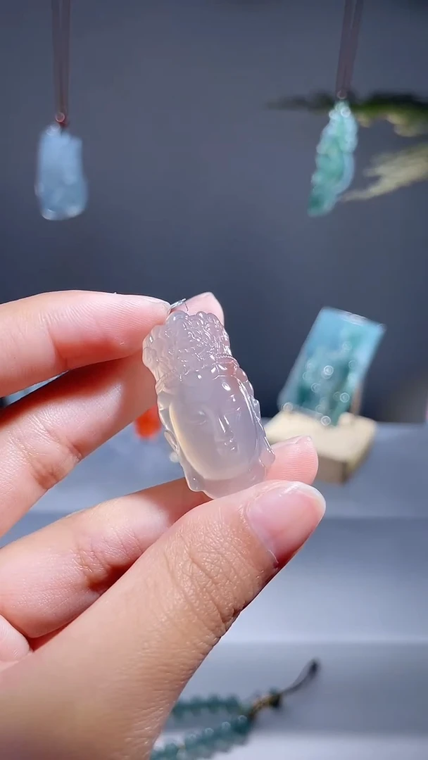 未镶嵌颈饰玛瑙/玉髓观音