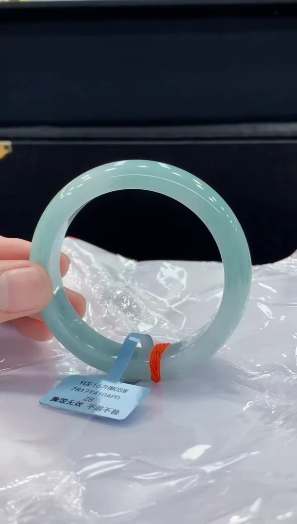 未镶嵌手镯翡翠翡翠手镯