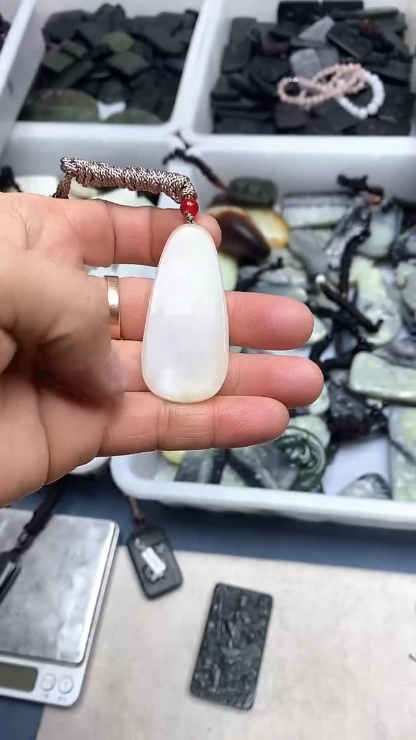 吊坠(不含链)未镶嵌和田玉1