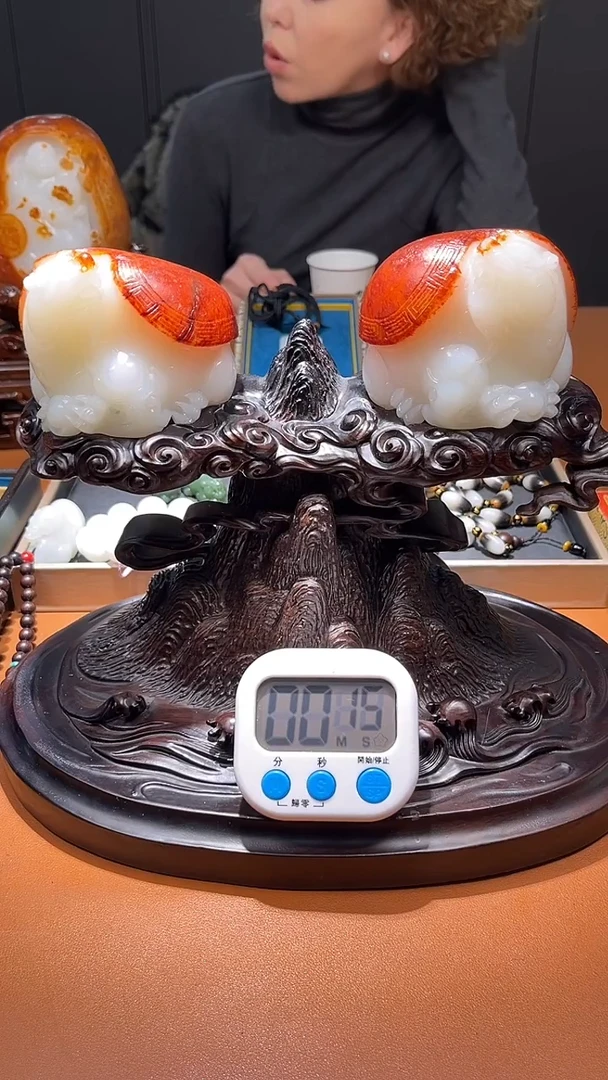 未镶嵌和田玉把件刘***。和田玉