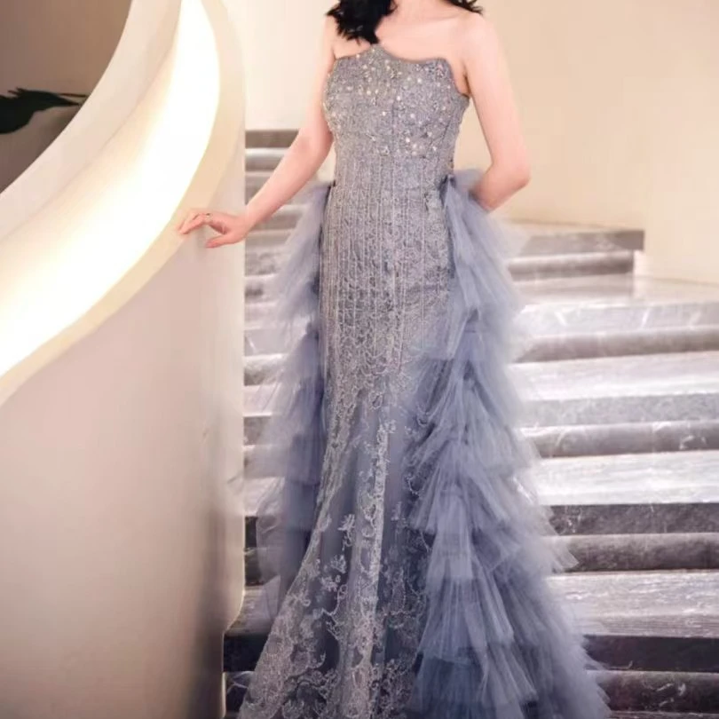 婚纱礼服秀禾拿货