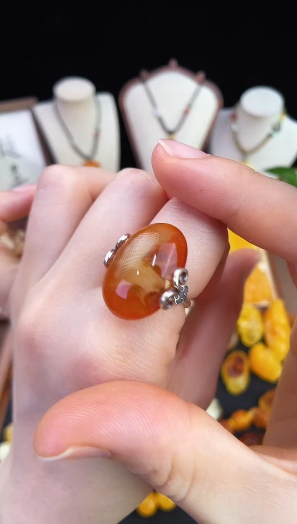 琥珀未镶嵌珠宝奇石柒月