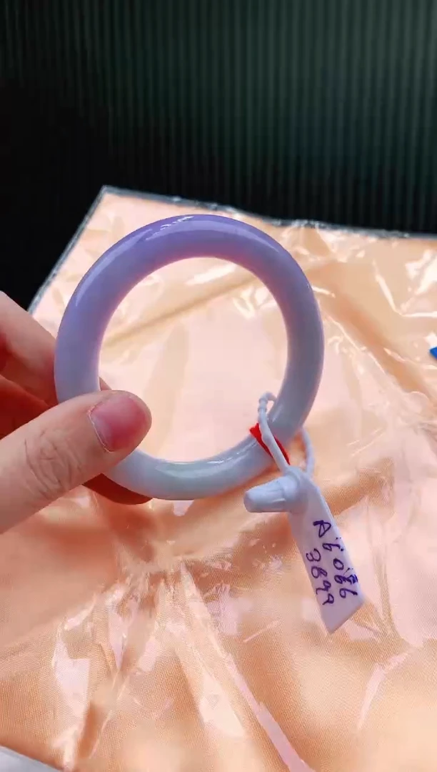 未镶嵌手镯翡翠54+