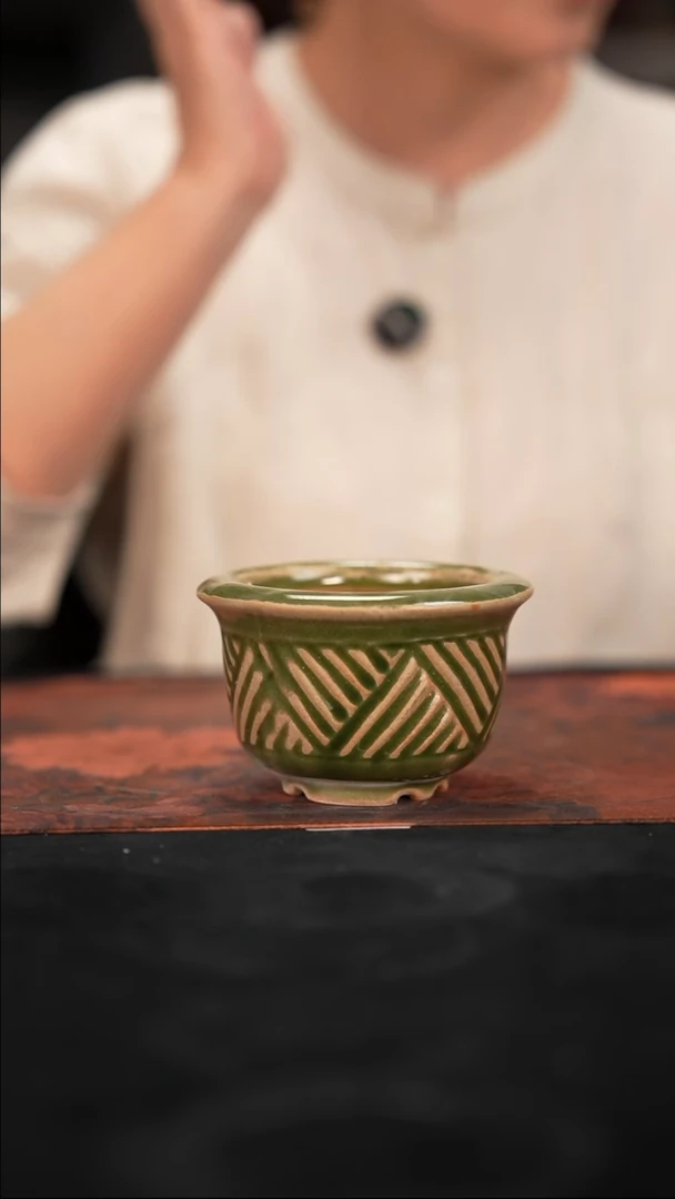 乌卅5-11-024默认微瑕口径8