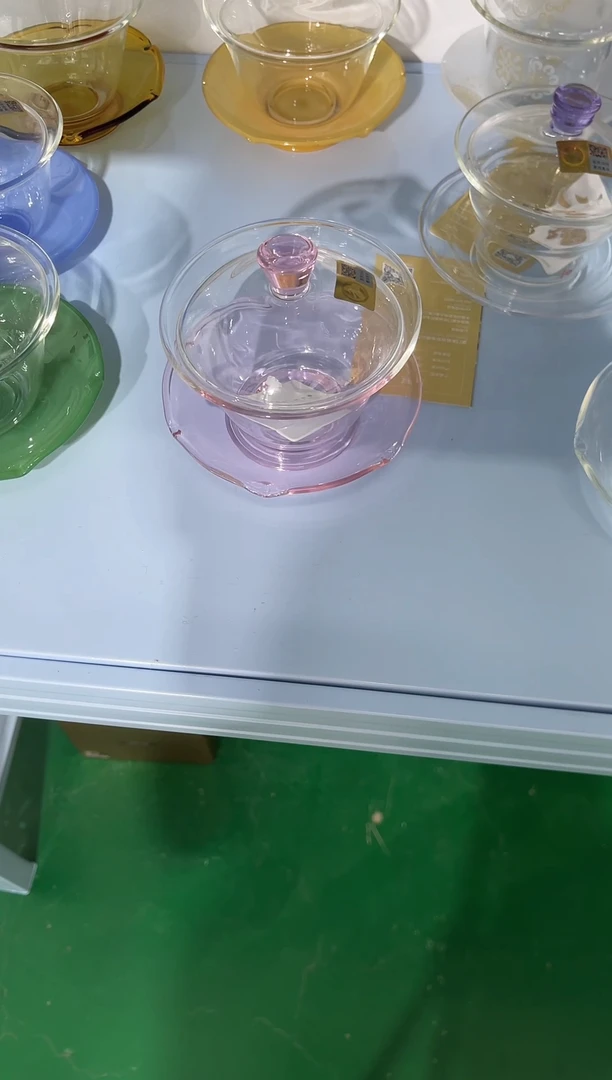 粉色荷叶盖碗，，，，，，，