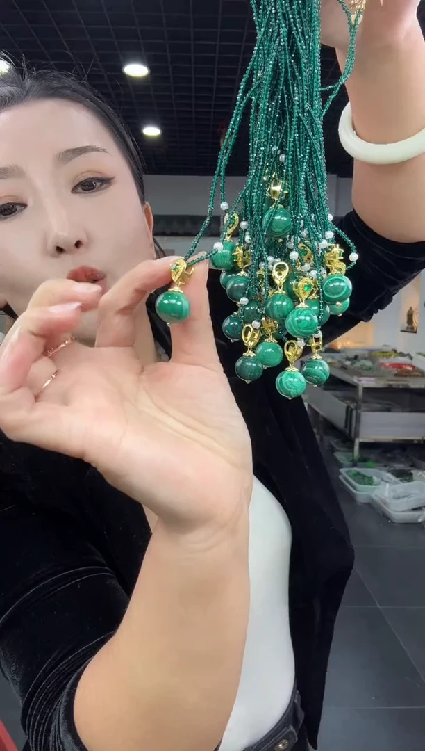 未镶嵌孔雀石颈饰转运珠【绿色】