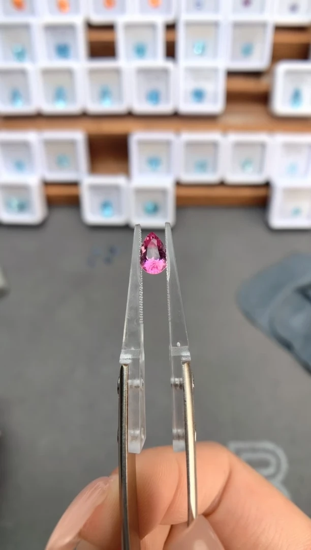 未镶嵌裸石定制碧玺0.93ct 07020