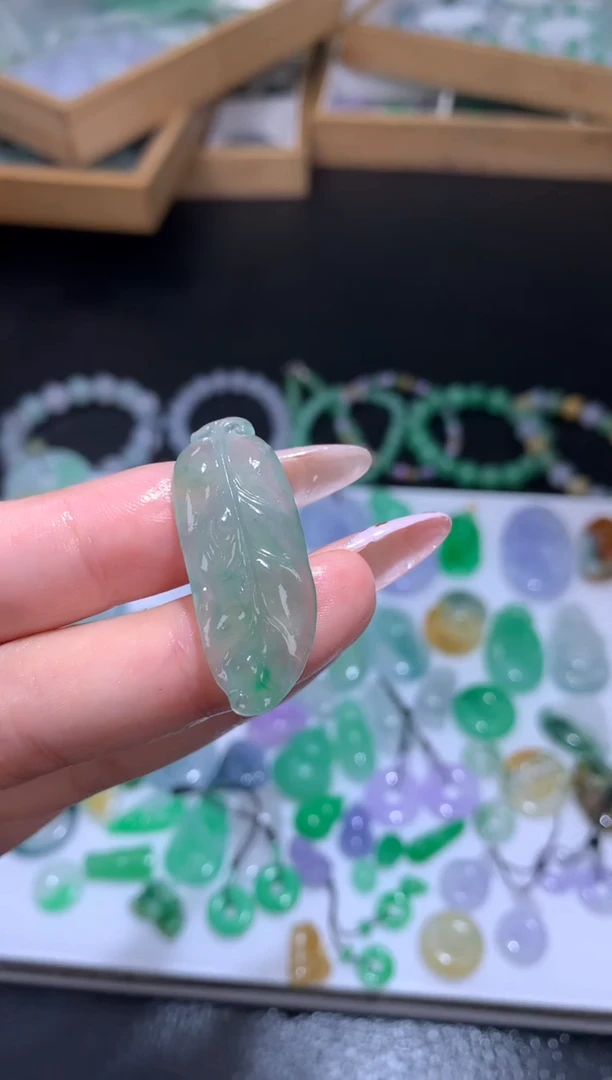 未镶嵌定制翡翠叶子