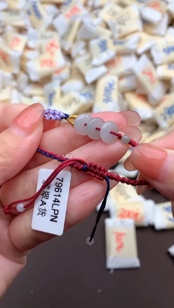 【闪购商品】翡翠挂件未镶嵌       一