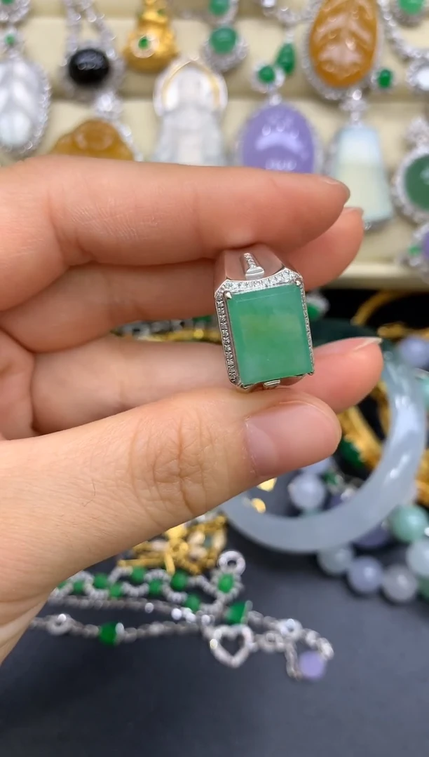 翡翠戒指18K金镶嵌382-中国好珍宝