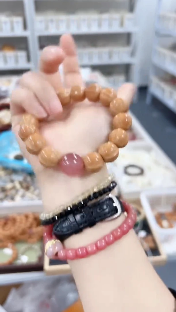 吊坠猴头核桃鲨鱼背