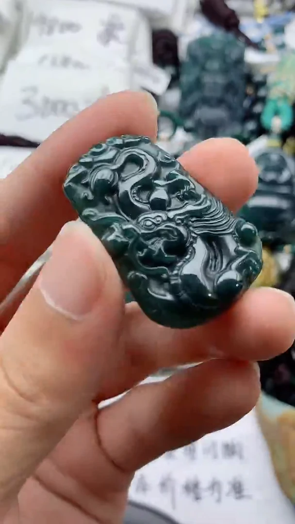 翡翠未镶嵌颈饰888