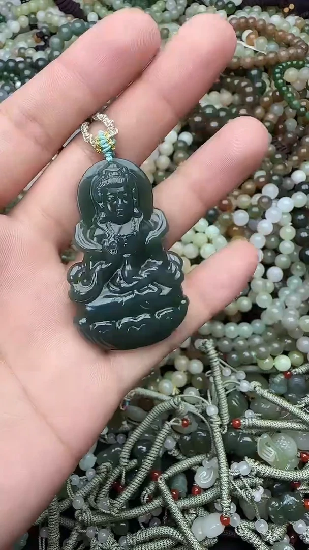 颈饰未镶嵌和田玉拍一发一