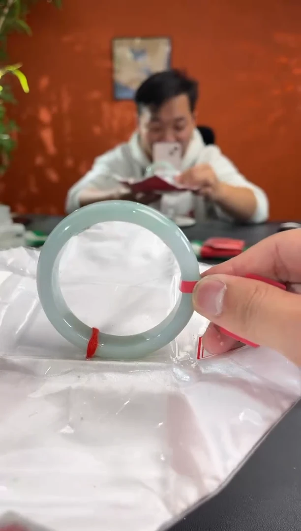 未镶嵌手镯翡翠15 56