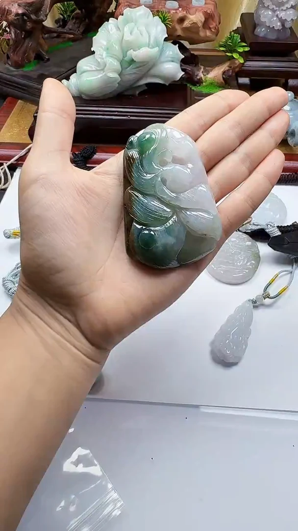 吊坠(不含链)未镶嵌翡翠1