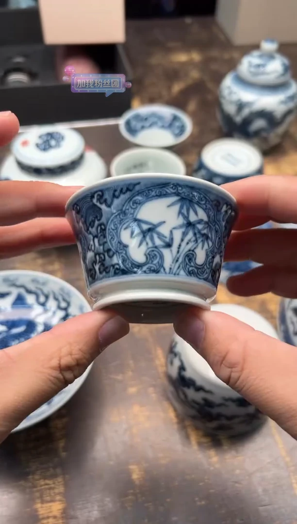 【闪购商品】/快雪时晴青花开窗松竹梅撇口杯