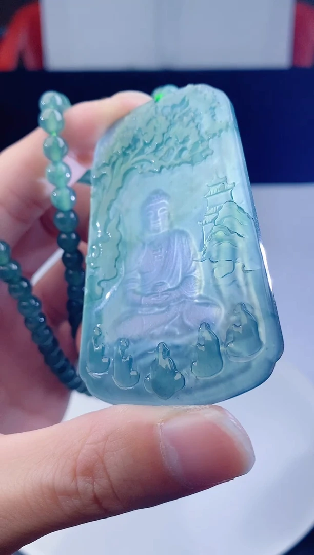 颈饰未镶嵌翡翠