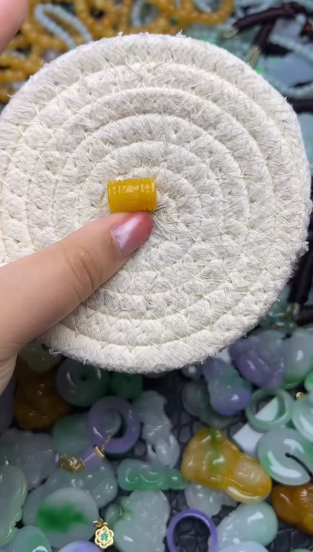 颈饰未镶嵌翡翠天然缅甸翡翠吊坠