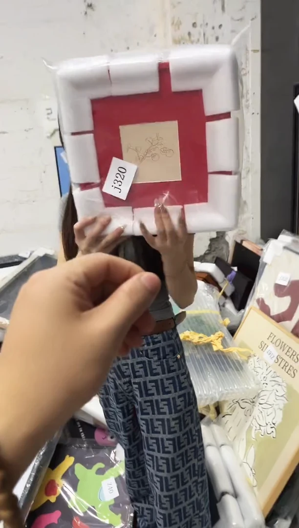 竖款仓库清货  默认瑕疵