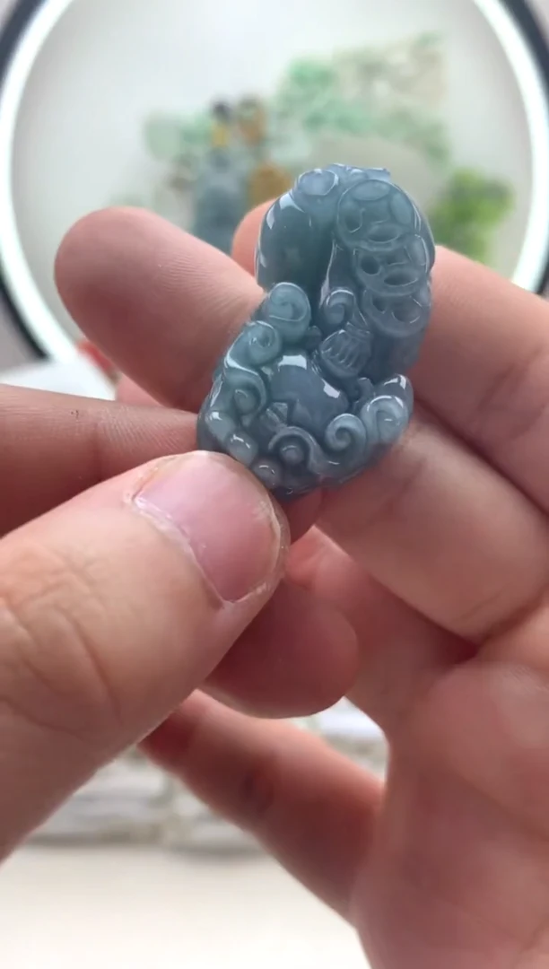 颈饰未镶嵌翡翠貔貅