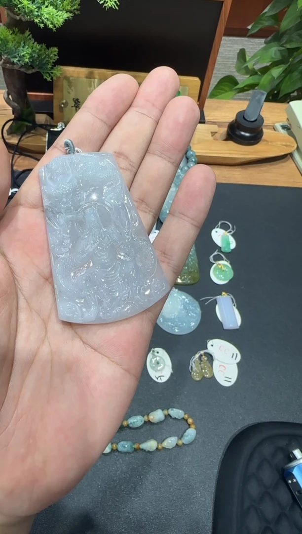 未镶嵌挂件翡翠A货翡翠多样性孤品