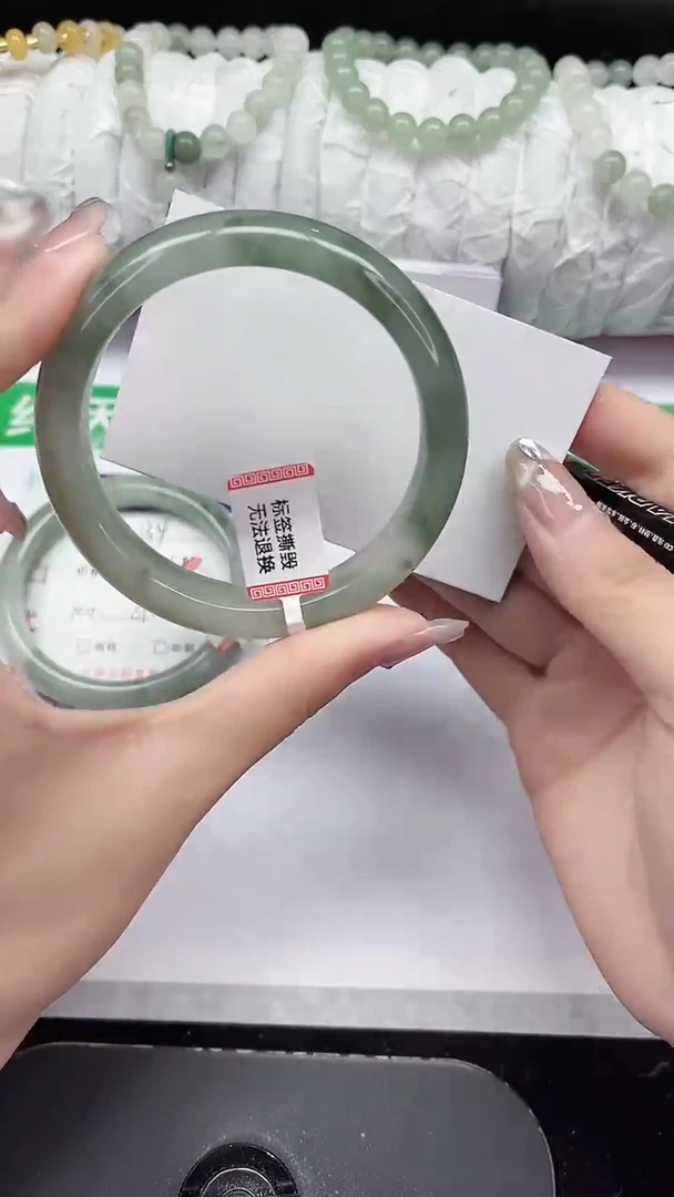 未镶嵌手镯石英质玉135-58/59