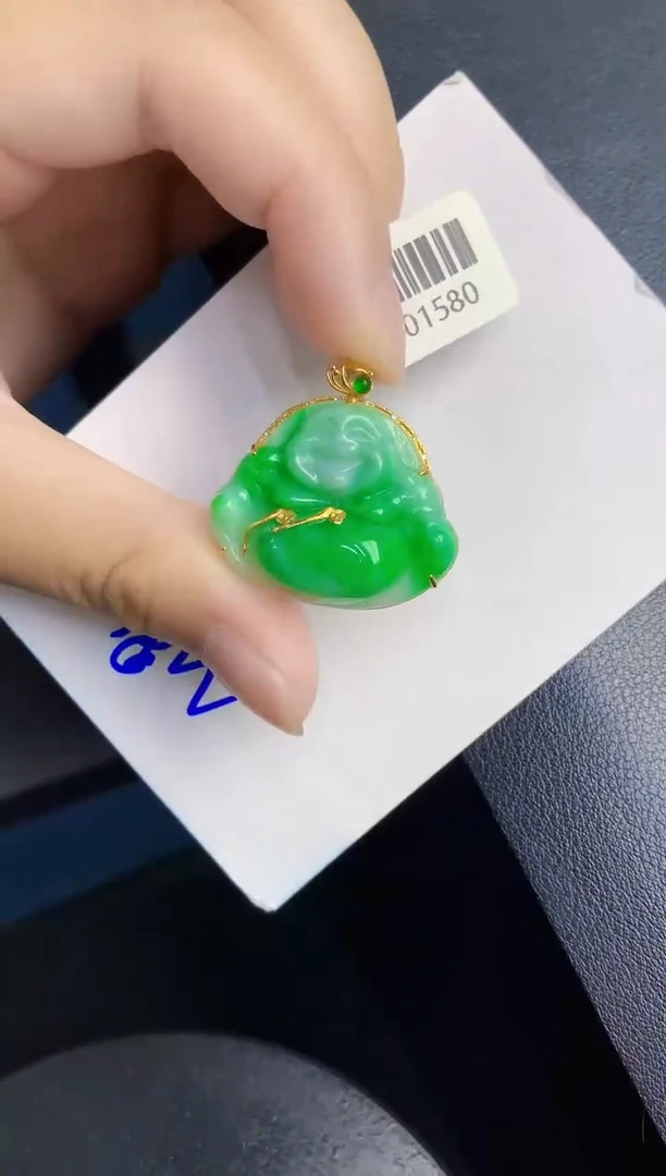 翡翠18K金镶嵌颈饰天然缅甸a货翡翠