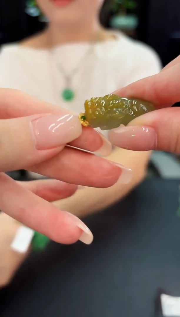 颈饰18K金镶嵌翡翠 缅料A货/支持复检/一件