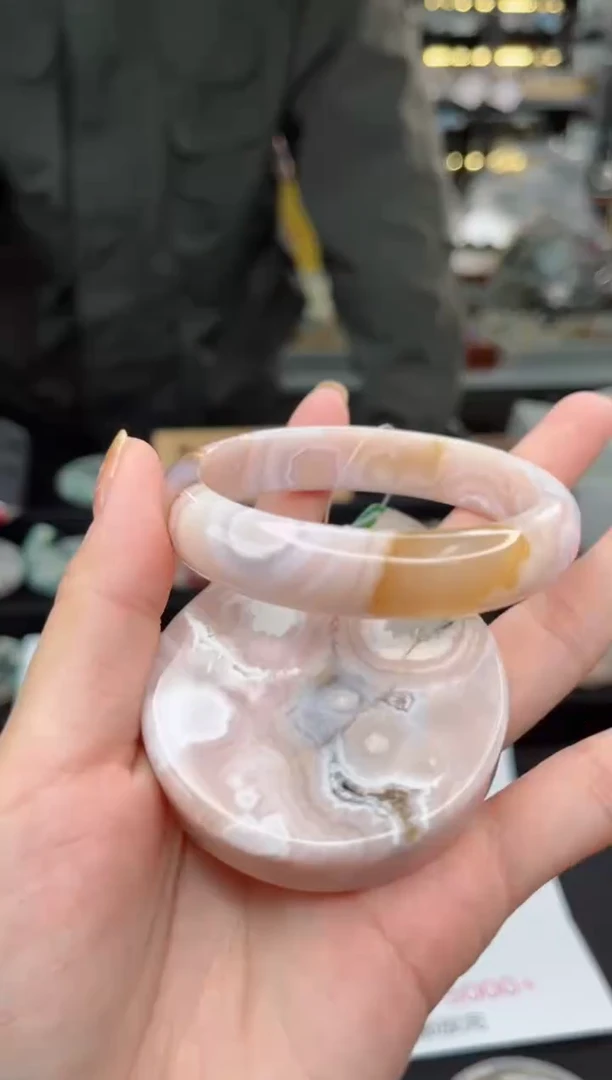 【闪购商品】石英质玉手镯未镶嵌57圈口（不退不换）1456212