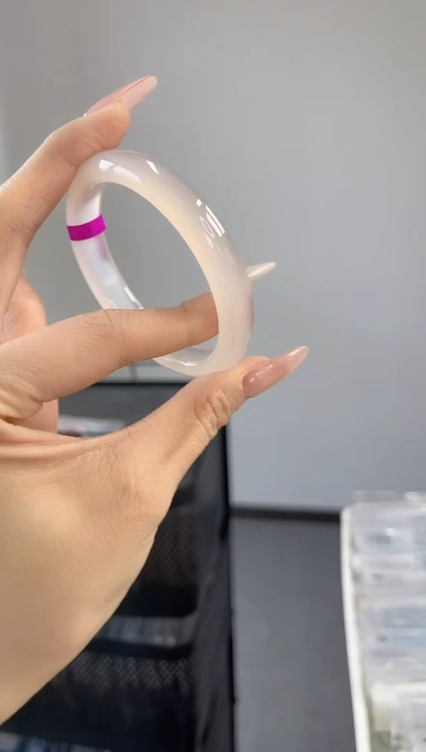 【闪购商品】玛瑙/玉髓手镯未镶嵌57-58圈