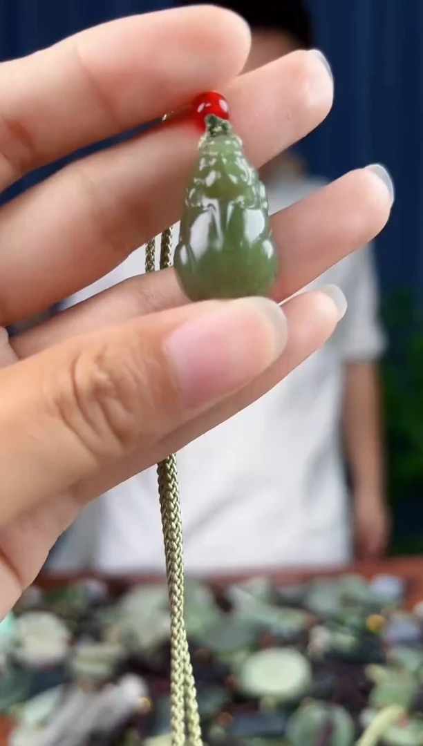 未镶嵌和田玉挂件拍一发一,