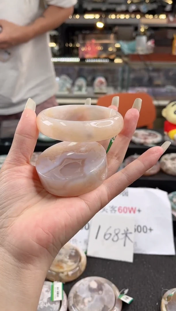 未镶嵌手镯石英质玉62圈口（赠品镯心）125601