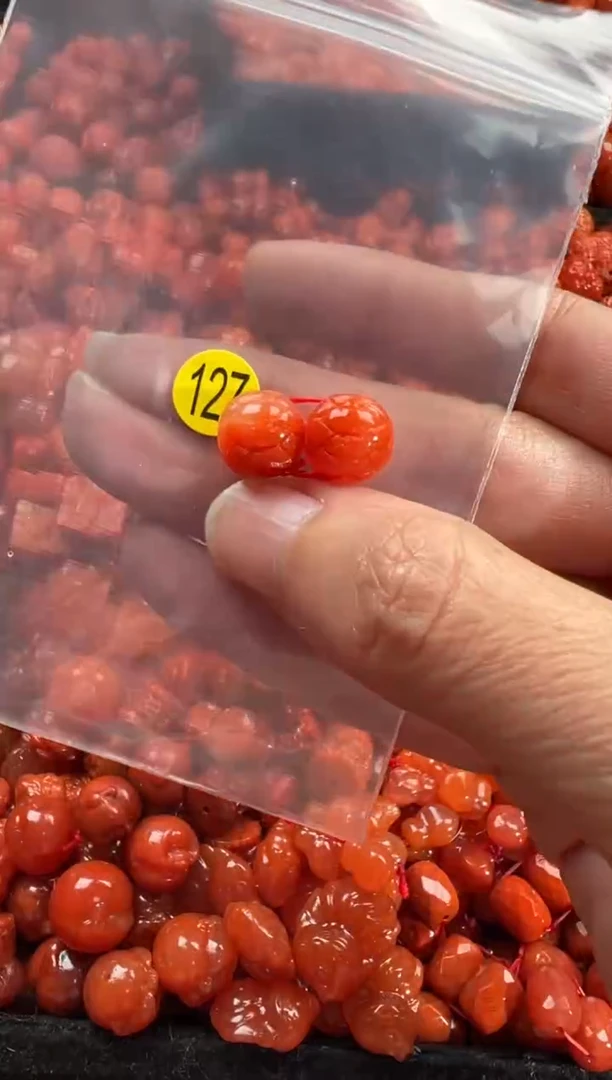 颈饰未镶嵌南红玛瑙1