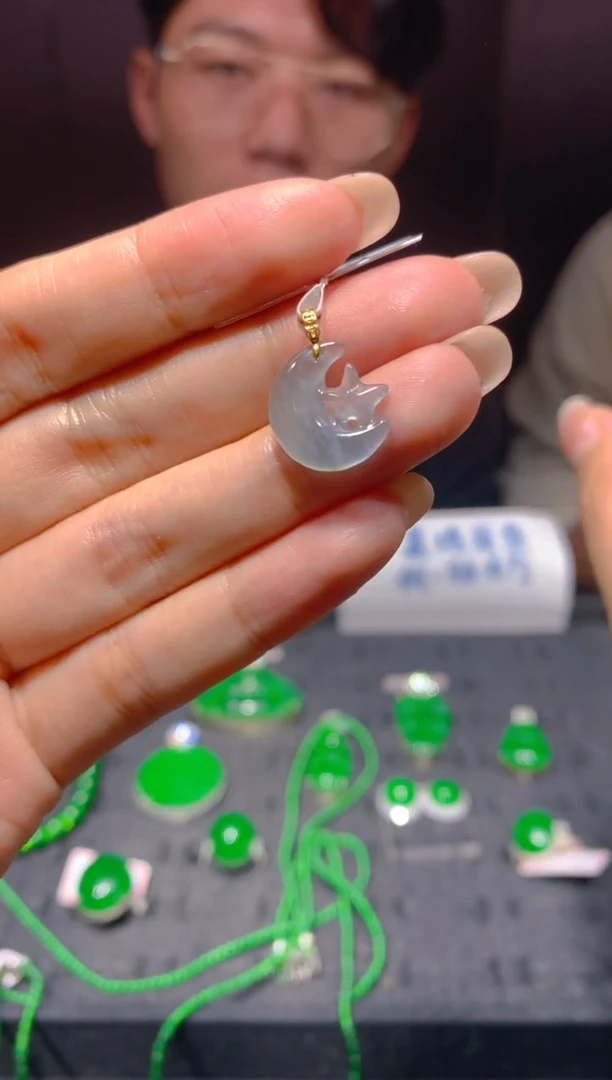 18K金镶嵌定制翡翠48多样性发货（发其一）