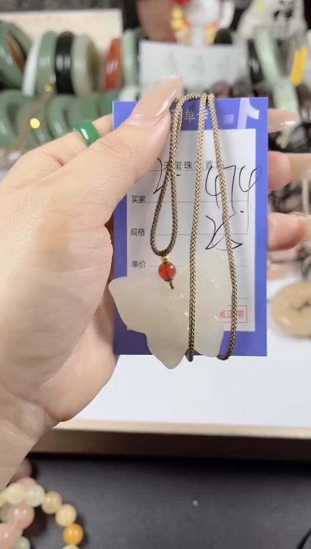 未镶嵌手镯石英质玉474