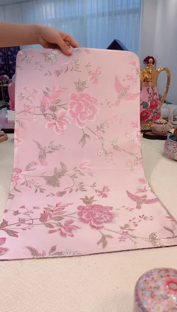 黑底拼粉双面茶席 如图