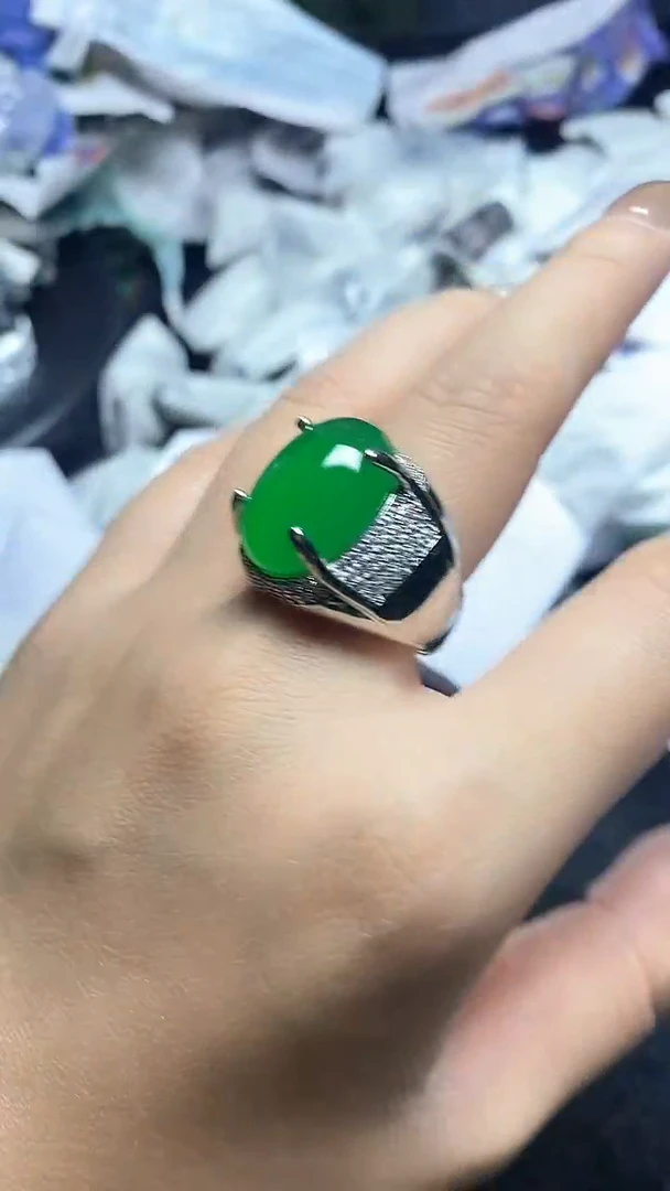 满色吊坠，所见即所得！