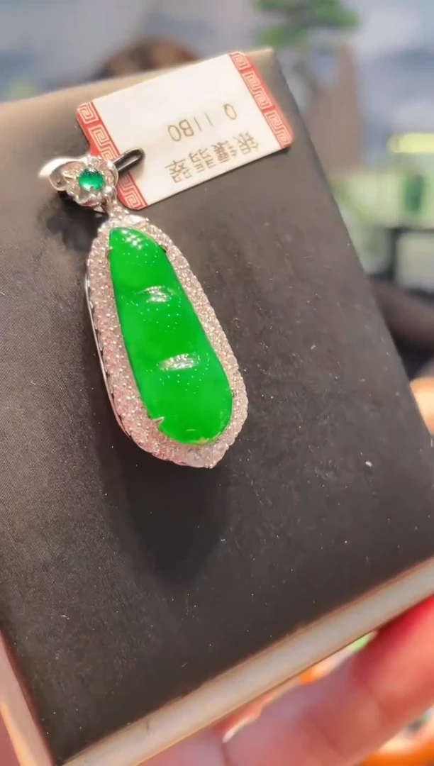 【闪购商品】翡翠颈饰银S925镶嵌A94天然A货翡翠