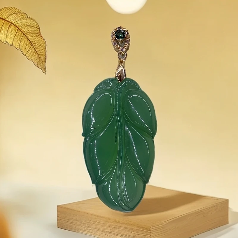 【孟总甄选】天然翠绿色金枝玉叶高端吊坠  时尚