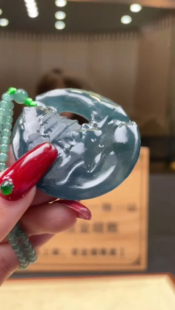 【闪购商品】翡翠颈饰未镶嵌      *130